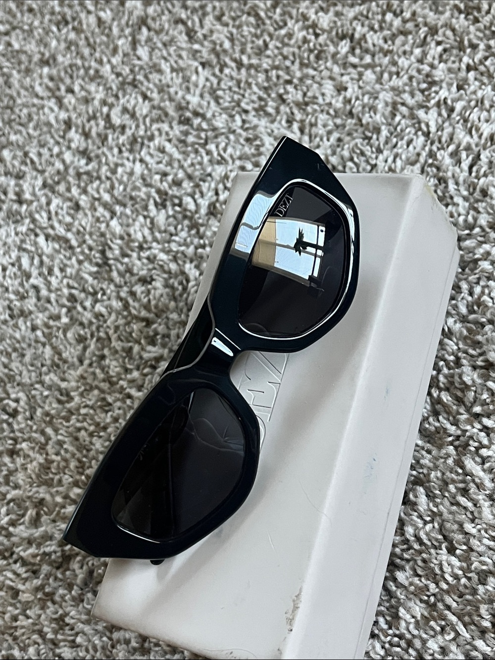 DEZI Black Sunglass Arms with Gold Accent